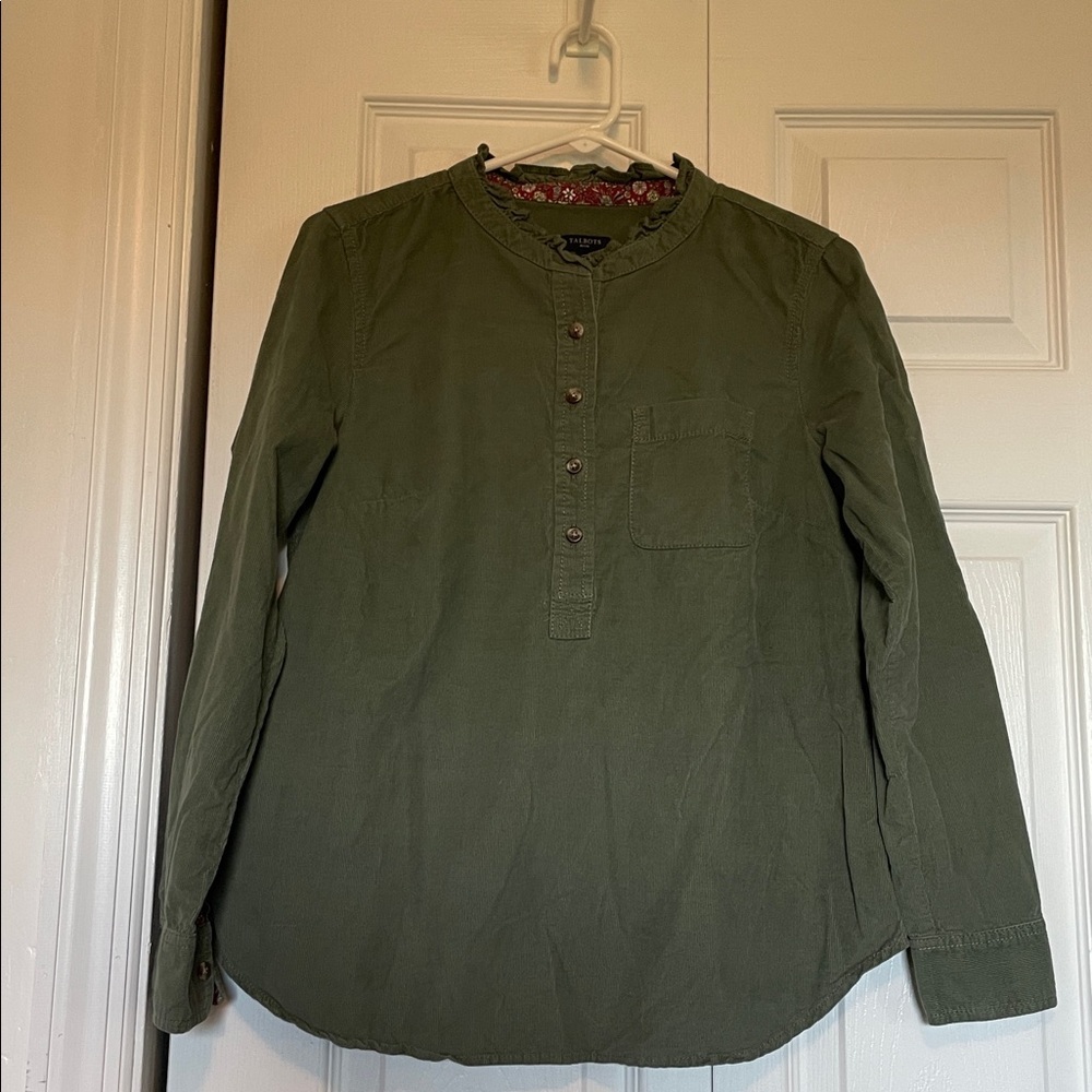 Women’s MP Talbots corduroy tunic Olive green ruffled collar half button pocket